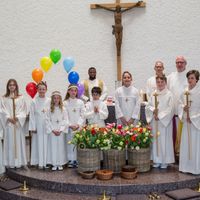 20220501_Gruppenfoto Erstkommunion.jpg